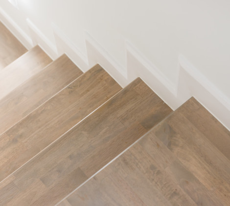 Come mettere il battiscopa sulle scale - Bricocenter