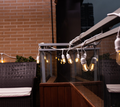 Come illuminare il balcone per Natale - Bicocenter